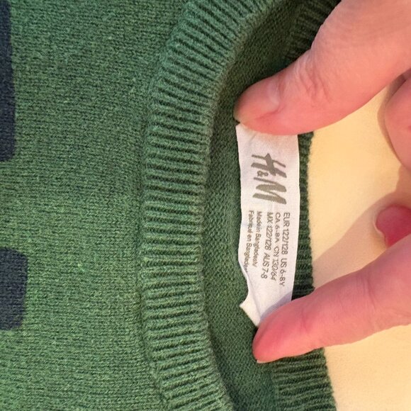 H&M Kids 'TEAM SANTA" Holiday Sweater 100% Cotton Size 6-8 - Picture 4 of 5